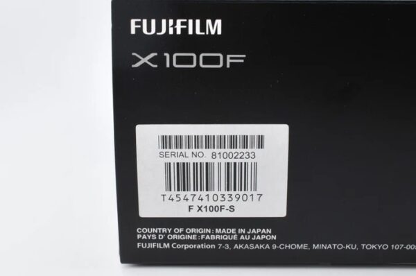 Fujifilm X100F Silver Shutter count 10500 Mint - Image 12