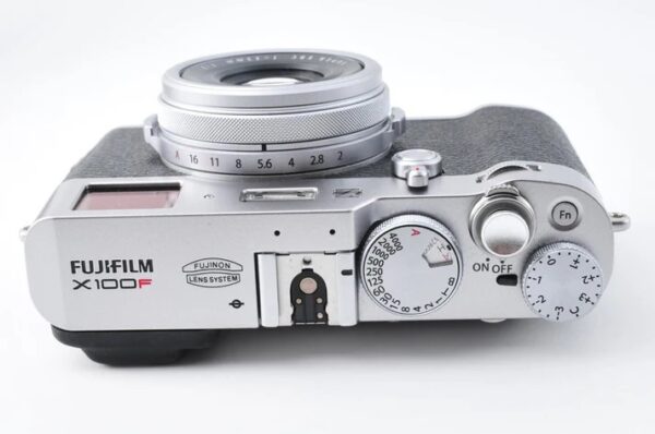Fujifilm X100F Silver Shutter count 10500 Mint - Image 6