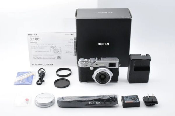 Fujifilm X100F Silver Shutter count 10500 Mint